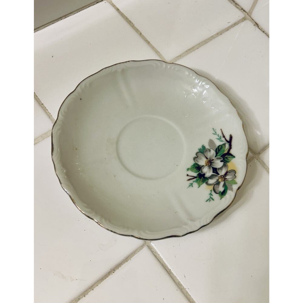 Dogwood Flower Fine China of Japan Saucer Platinum Trim